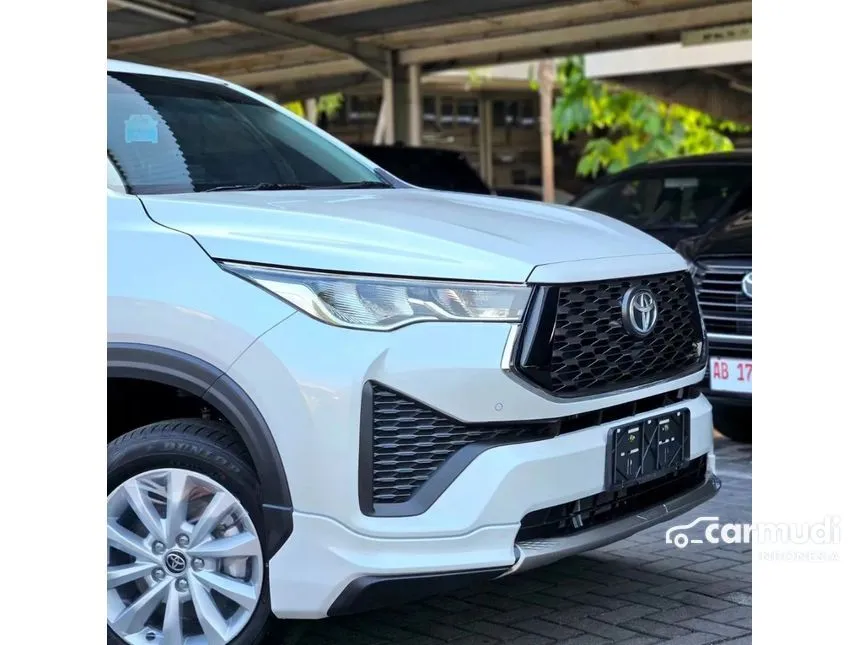 2024 Toyota Kijang Innova Zenix V HV Wagon