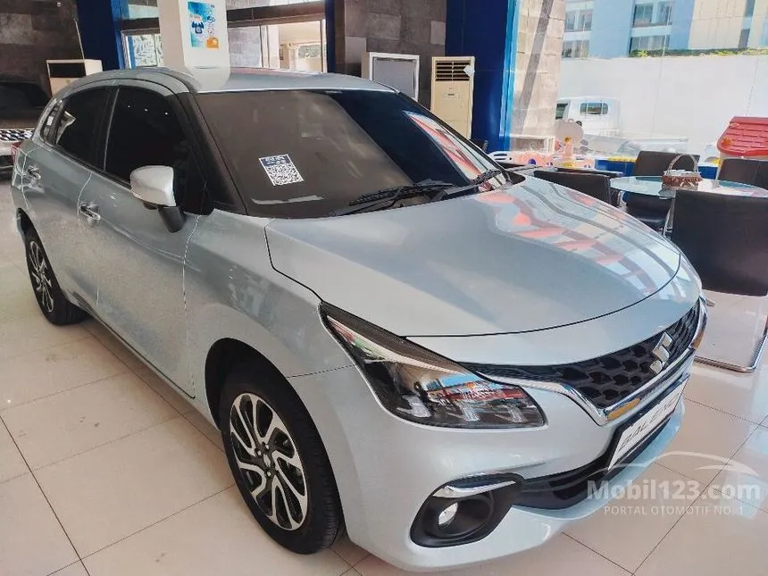 Jual Mobil Suzuki Baleno 2024 1.5 di Jawa Timur Automatic Hatchback Silver Rp 135.000.000