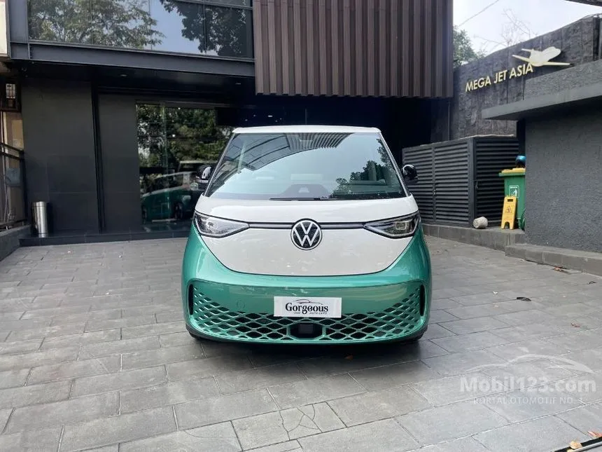 Jual Mobil Volkswagen ID. Buzz 2023 Pro Life 1st Edition di Jawa Barat Automatic Van Wagon Hijau Rp 1.750.000.000
