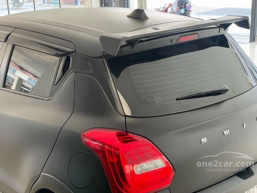 2024 Suzuki SWIFT GLX Hatchback