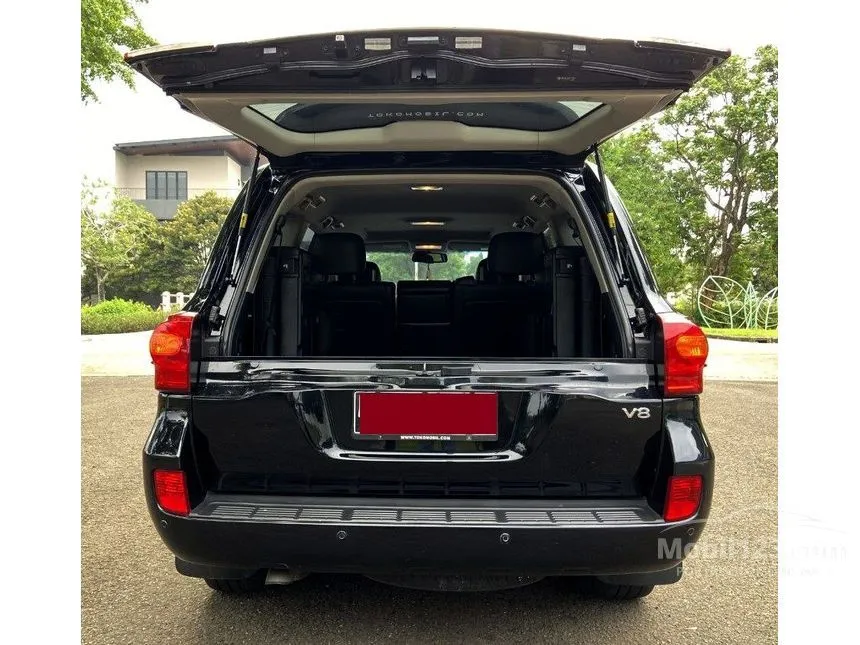 Jual Mobil Toyota Land Cruiser 2014 Full Spec E VX 4.5 di Banten Automatic SUV Hitam Rp 1.049.500.000