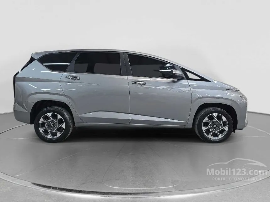 2023 Hyundai Stargazer Prime MPV