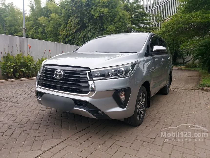 2021 Toyota Kijang Innova V MPV