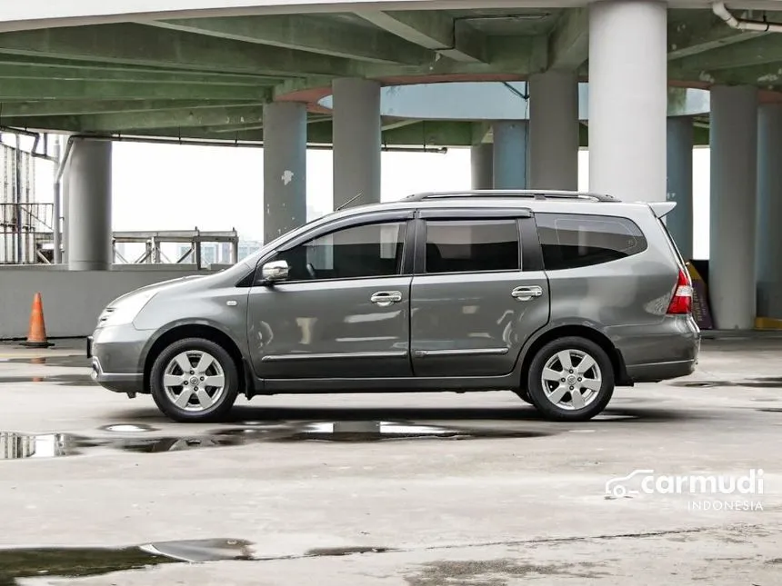2010 Nissan Grand Livina XV MPV