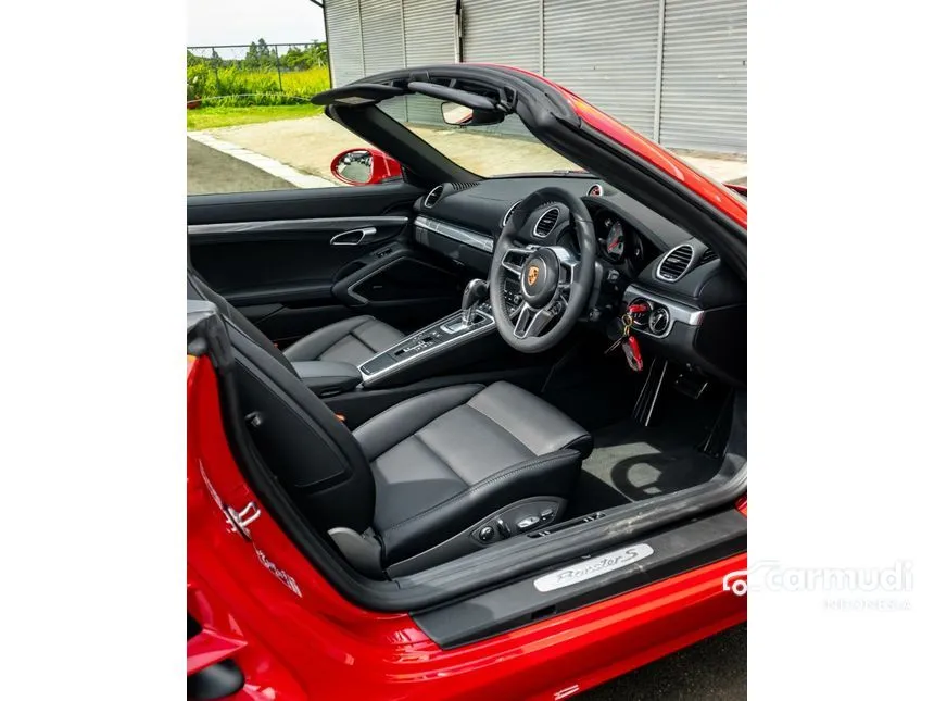 2025 Porsche 718 Boxster S Convertible