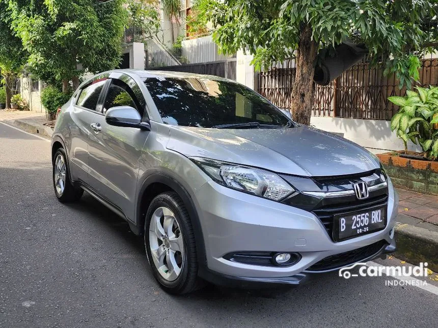 Jual Mobil Honda HR