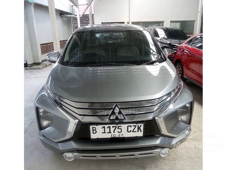 Jual Mobil Mitsubishi Xpander 2019 Ultimate 1.5 di Jawa Barat Automatic MPV Abu