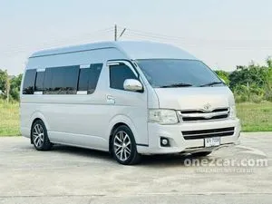 2011 Toyota HIACE 2.5 D4D Van
