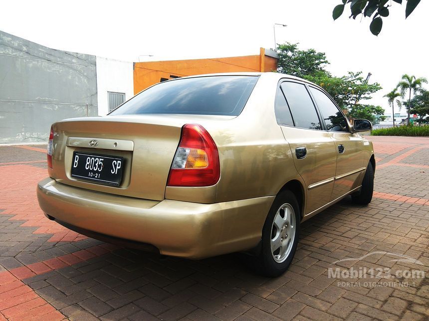 Jual Mobil  Hyundai  Accent  Verna 2001  GLS 1 5 di Banten 