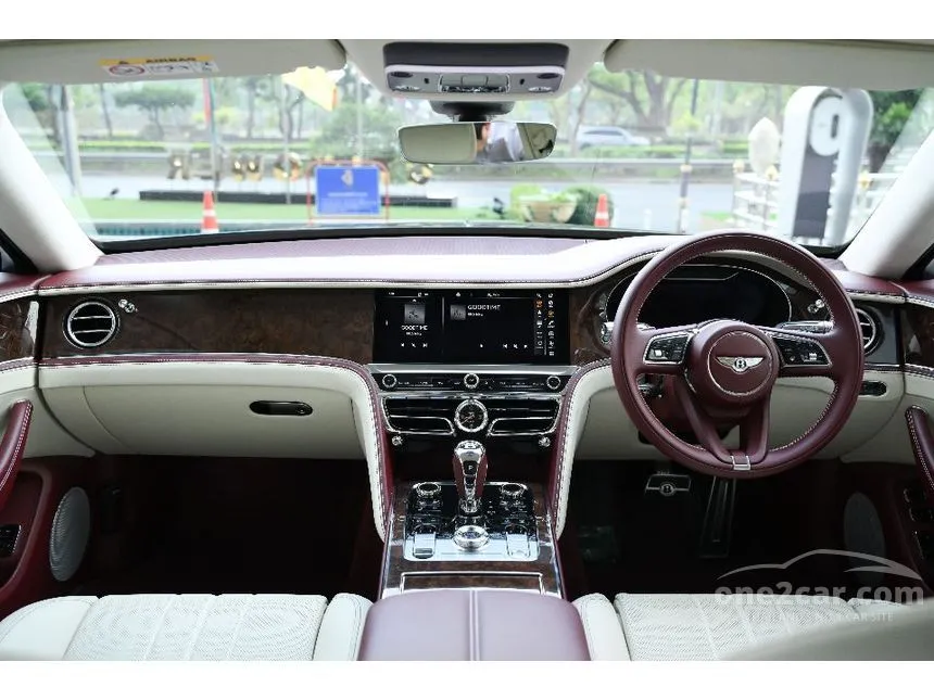 2023 Bentley Flying Spur Hybrid Sedan