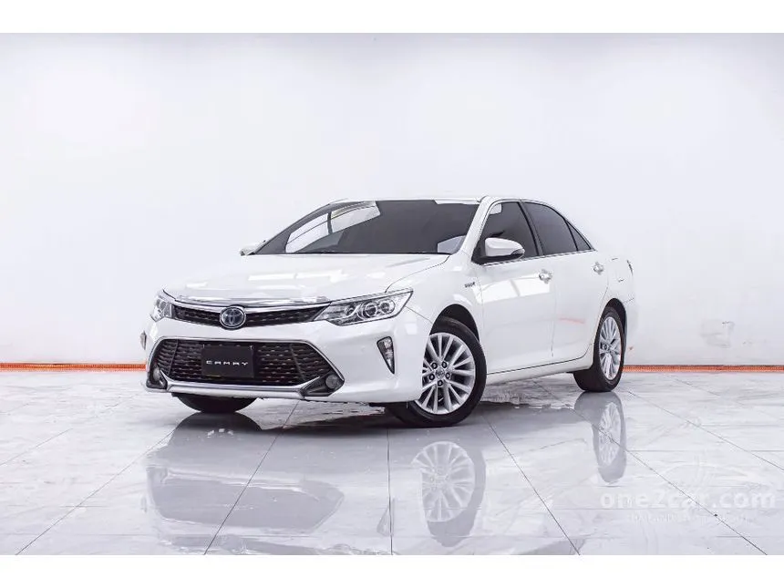 2017 Toyota CAMRY Hybrid Premium Sedan