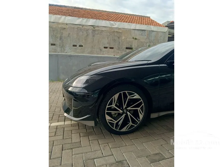Jual Mobil Hyundai IONIQ 6 2023 Signature Long Range di DKI Jakarta Automatic Sedan Hitam Rp 750.000.000