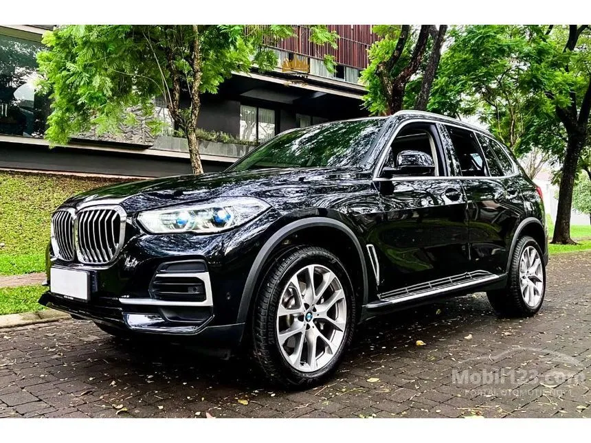 Jual Mobil BMW X5 2022 xDrive40i xLine 3.0 di Banten Automatic SUV Hitam Rp 1.145.000.000
