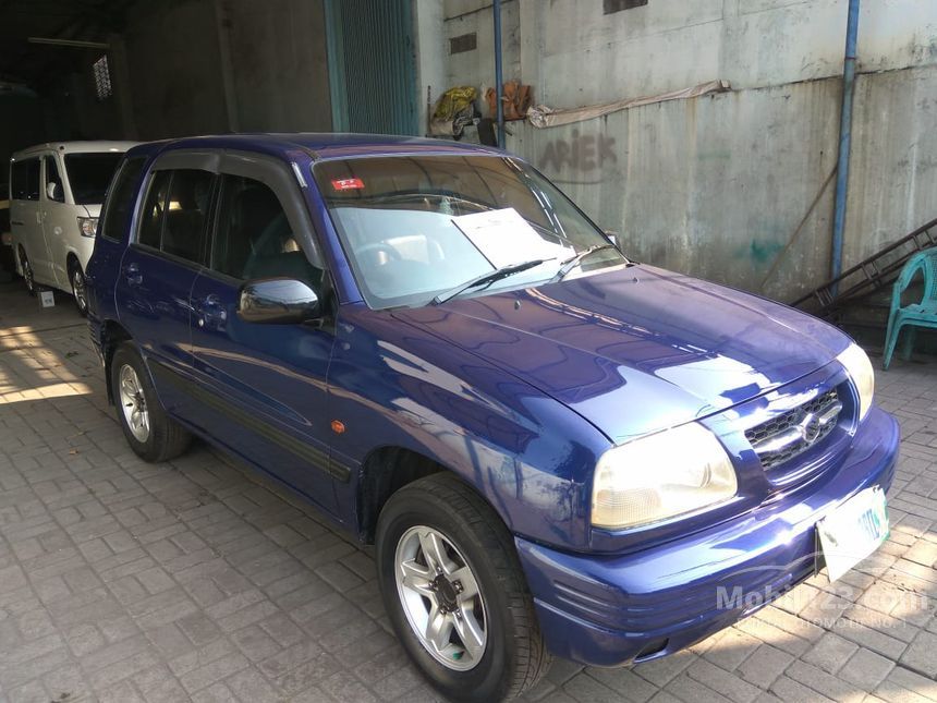 Jual Mobil  Suzuki  Escudo  2004 SQ 1 6 di Jawa  Timur  Manual 