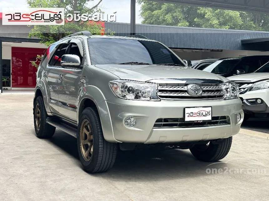 2009 Toyota FORTUNER V SUV