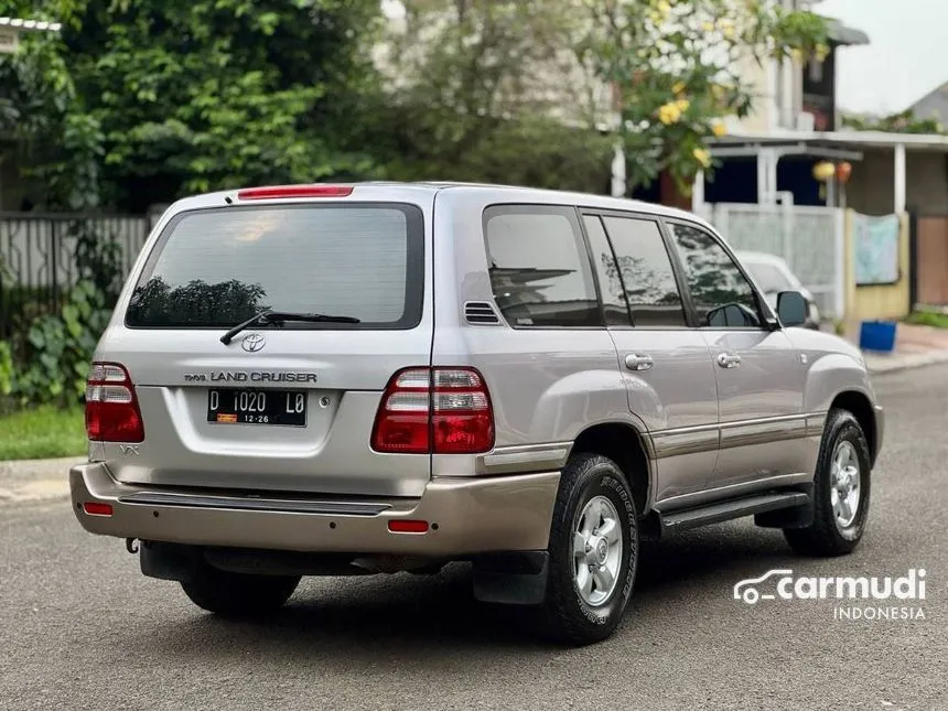 2000 Toyota Land Cruiser SUV