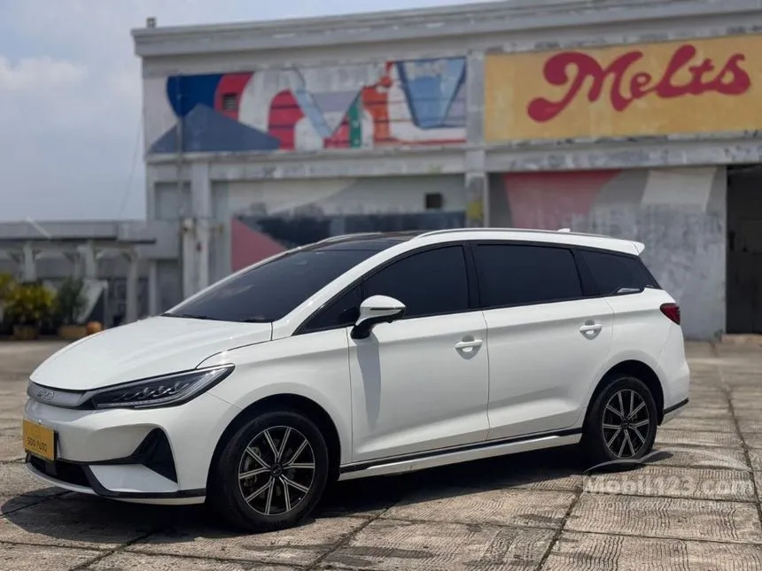 2024 BYD M6 Superior 7 Seater MPV
