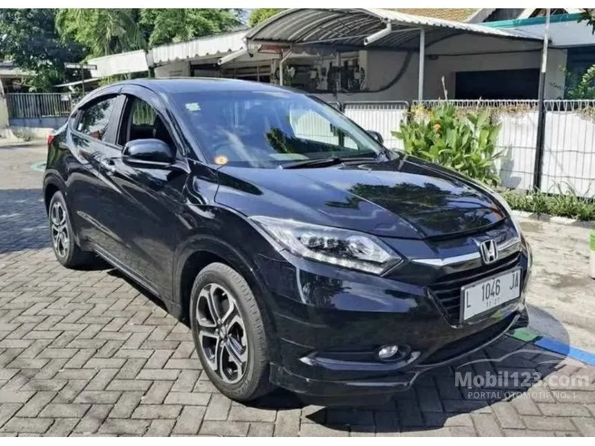 Jual Mobil Honda HR