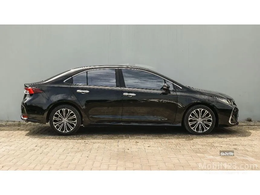 2021 Toyota Corolla Altis V Sedan