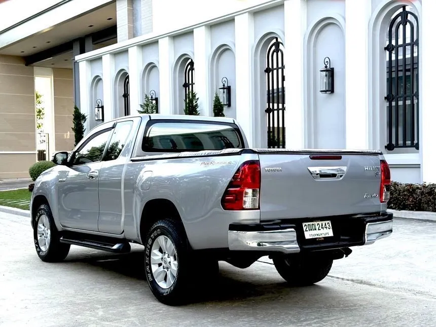 2018 Toyota HILUX REVO E Plus Prerunner Smart Cab Pickup