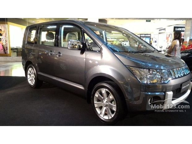 Mitsubishi Delica Royal Mobil Bekas Baru dijual di 