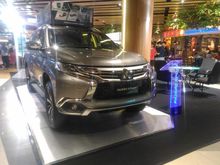 (HARGA, DISKON DAN PENAWARAN TERBAIK) 2018 Mitsubishi Pajero Sport 2.4 Dakar SUV