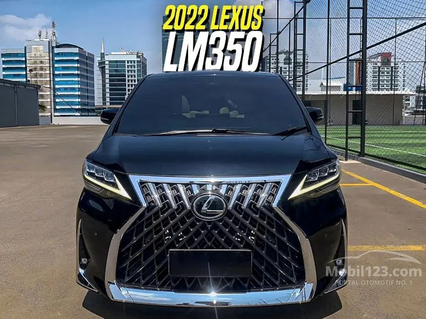 2022 Lexus LM 350 7 Seater MPV