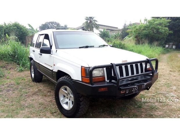 Jeep Grand Cherokee Mobil bekas dijual di Indonesia - Dari 