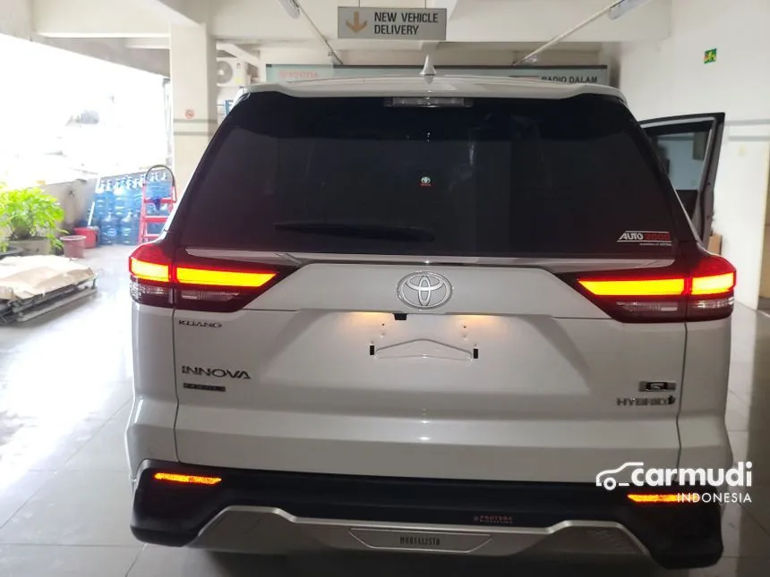 2025 Toyota Kijang Innova Zenix Q HV TSS ( Premium Color) MPV