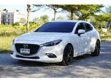 2017 Mazda 3 2.0 (ปี 14-18) S Sports Hatchback