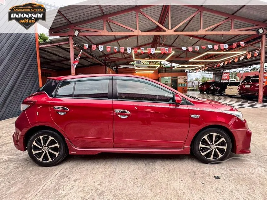 2015 Toyota YARIS TRD Sportivo Hatchback