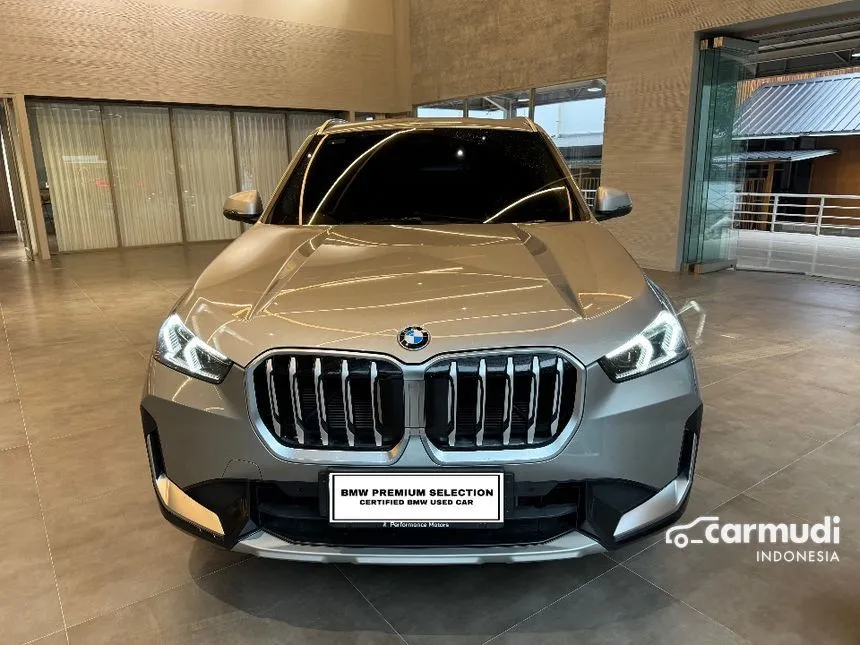 Jual Mobil BMW X1 2023 sDrive18i xLine 1.5 di DKI Jakarta Automatic SUV Silver Rp 760.000.000
