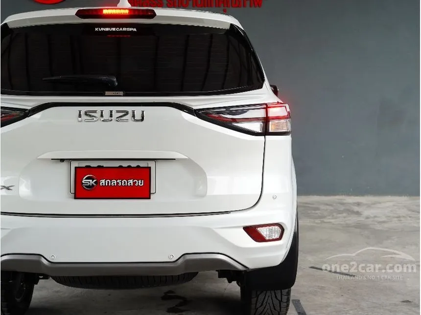 2022 Isuzu MU-X Ultimate SUV
