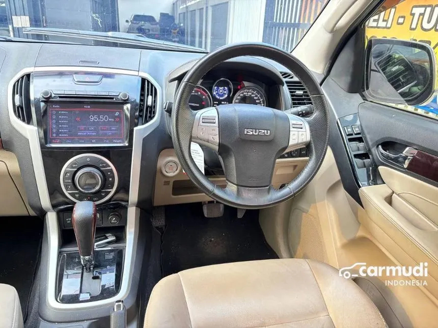 2018 Isuzu MU-X Premiere SUV