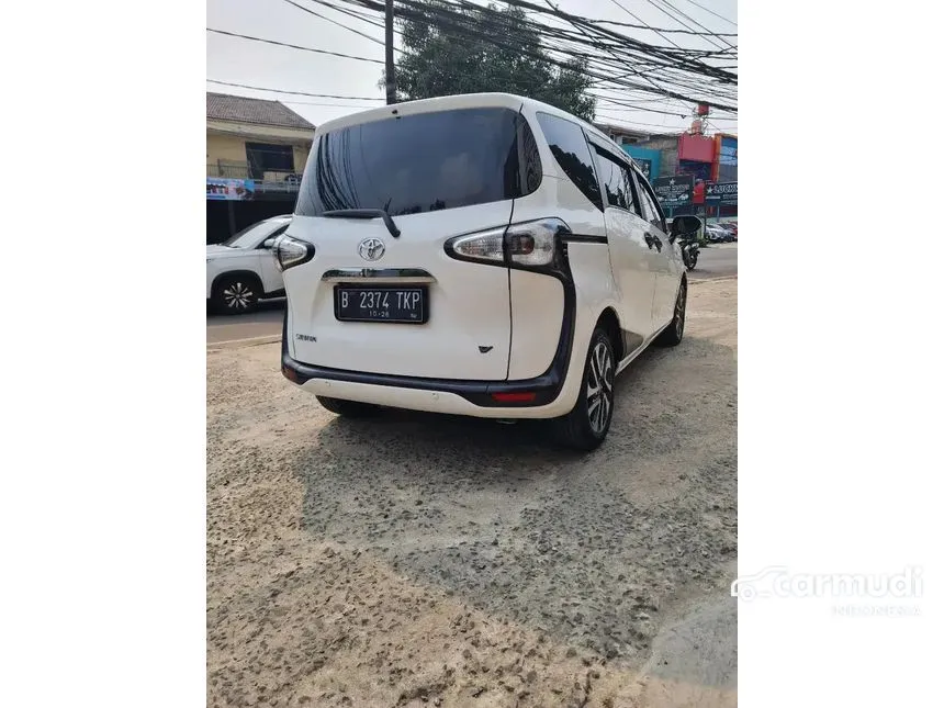 2016 Toyota Sienta V MPV