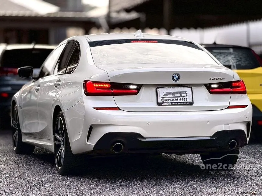 2024 BMW 330e M Sport Sedan