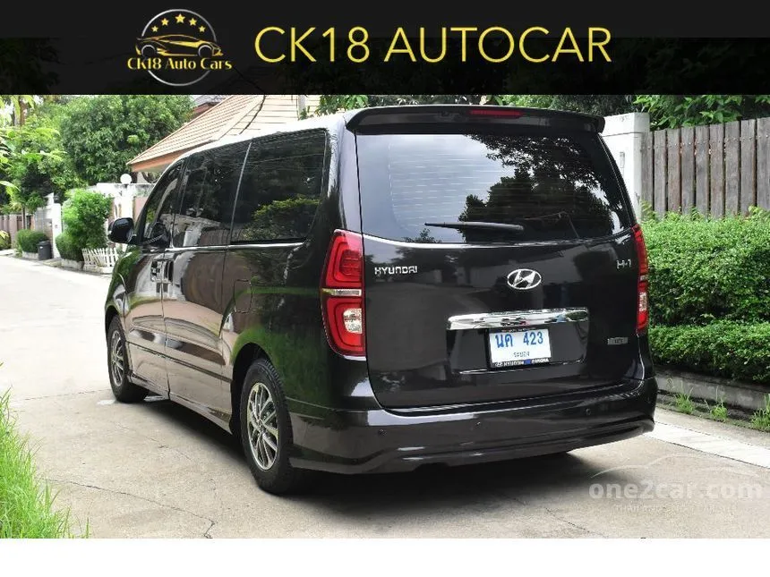2018 Hyundai H-1 Elite Van