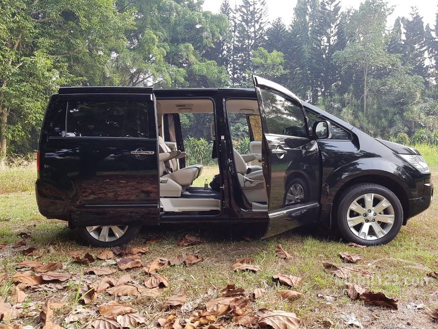 2016 Mitsubishi Delica Royal Van Wagon