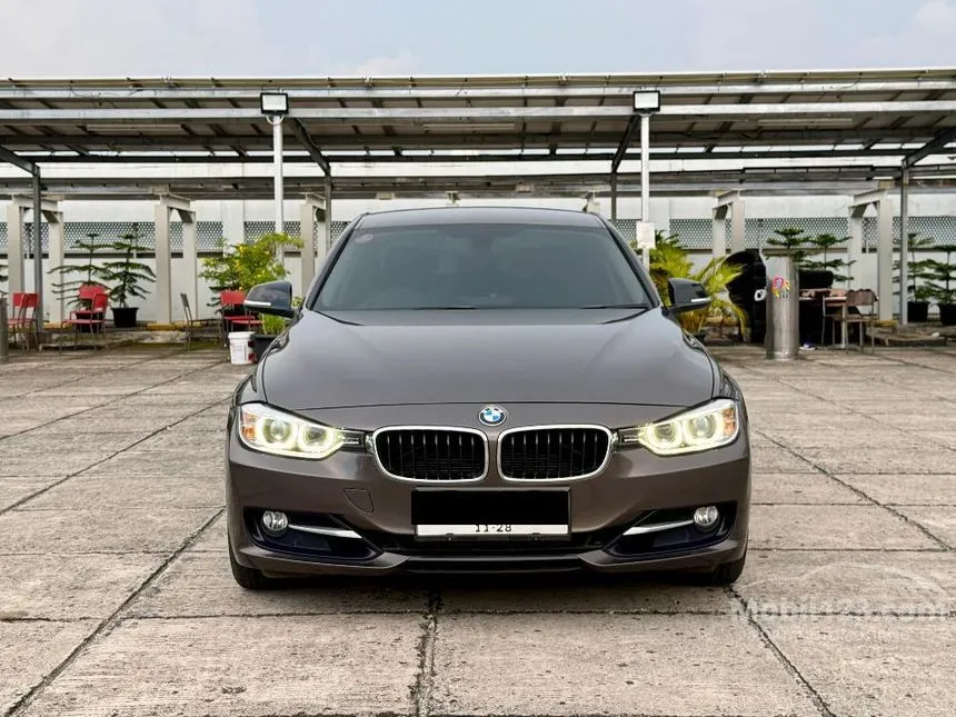 2013 BMW 320i Sport Sedan