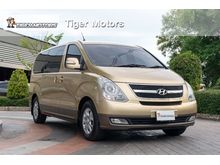 2009 Hyundai H-1 2.5 (ปี 08-17) Maesto Deluxe Van