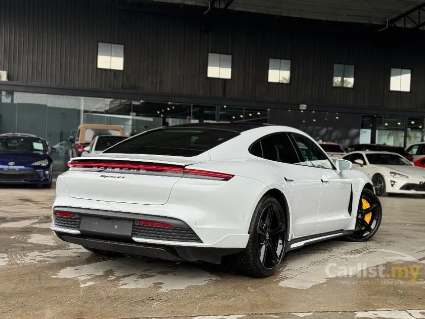 2020 Porsche Taycan 4S Sedan