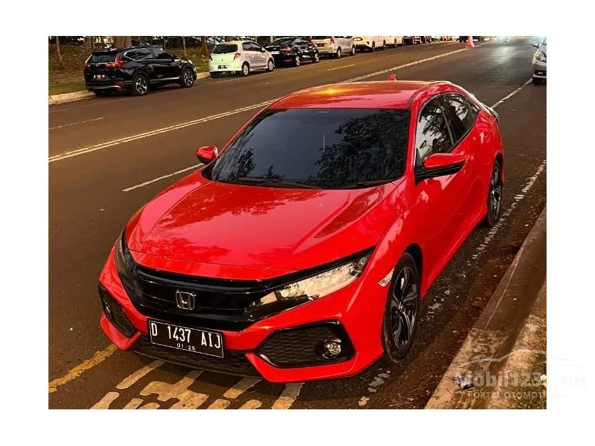 Jual Mobil Honda Civic 2019 E 1.5 di Jawa Barat Automatic Hatchback Merah Rp 395.000.000