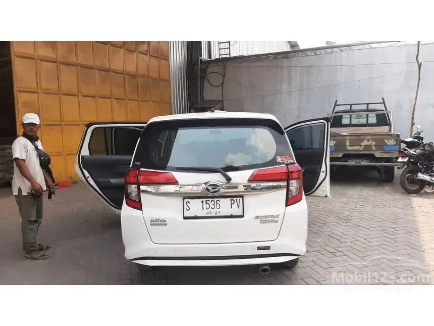 2022 Daihatsu Sigra R MPV