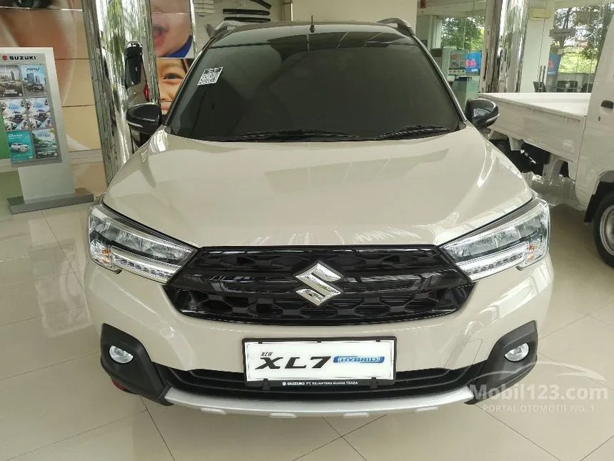 Jual Mobil Suzuki XL7 2024 ALPHA Hybrid 1.5 di DKI Jakarta Automatic Wagon Lainnya Rp 240.000.000