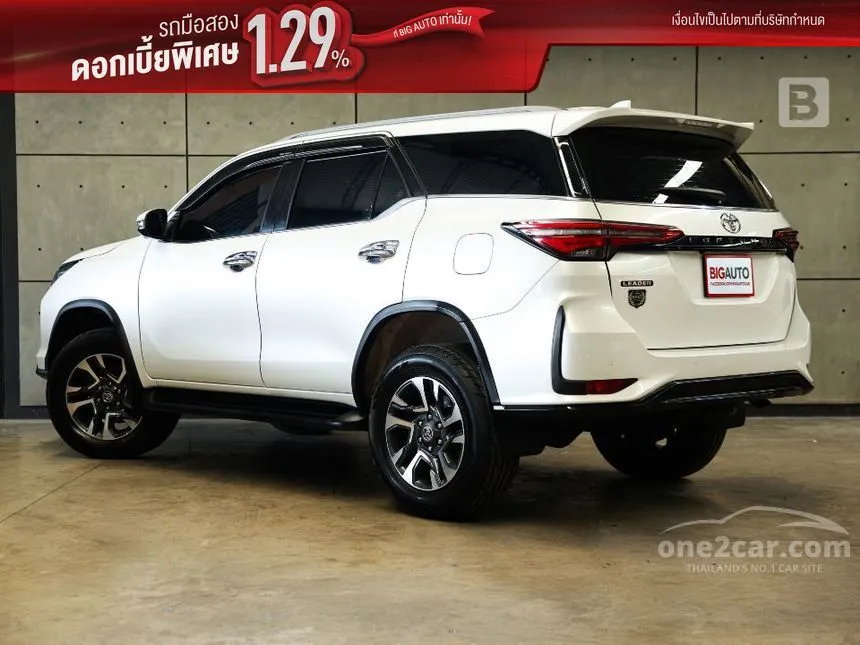 2023 Toyota FORTUNER Leader V SUV