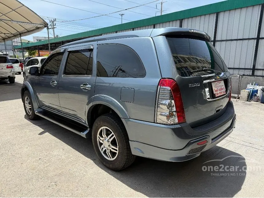 2012 Isuzu MU-7 Choiz SUV