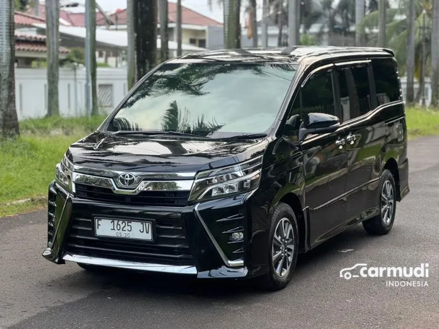 2020 Toyota Voxy MPV