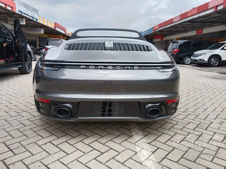 2022 Porsche 911 Carrera S Cabriolet