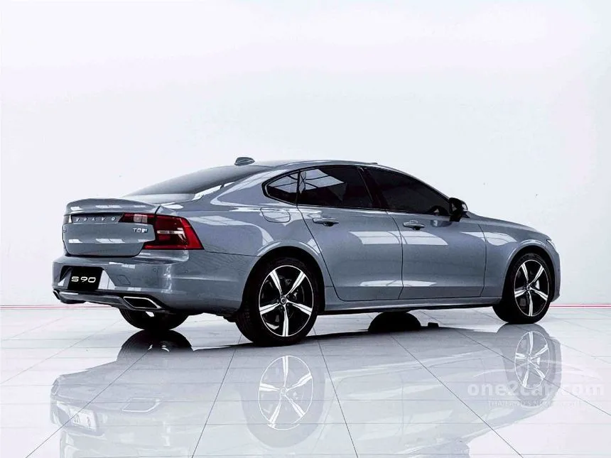 2020 Volvo S90 T8 R-Design Sedan