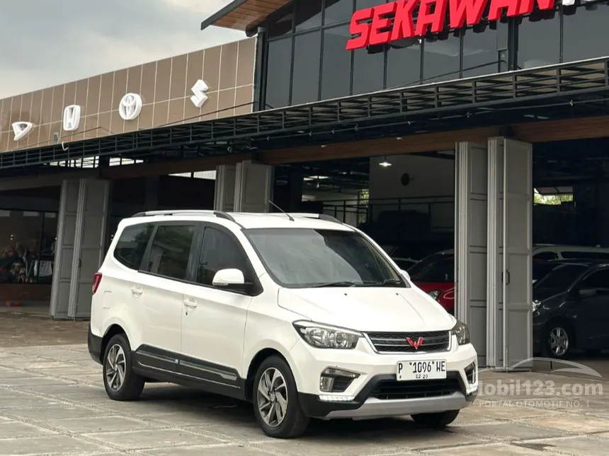 Jual Mobil Wuling Confero 2018 S L Lux 1.5 di Jawa Timur Manual MPV Putih Rp 99.000.000